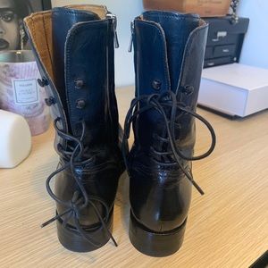 OFFICINE Creative boots